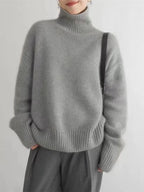 Solvina - Classic Turtleneck Sweater
